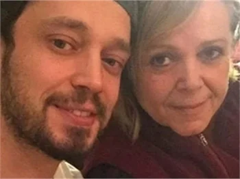Murat Boz'un annesi havadayken fenalaştı!