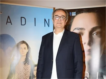 3 sezon süren Kadın'dan final kutlaması!