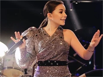 Merve Özbey takipçisini böyle ifşa etti!