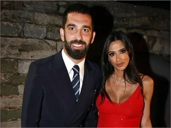 Aslıhan Doğan ve Arda Turan bebeklerinin adını açıkladı!