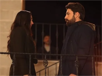 Alp Navruz oyunculuğuyla büyüledi!