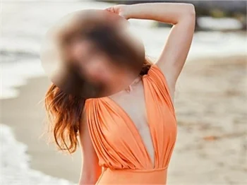 Ünlü şarkıcı, o şirkete dava açtı!