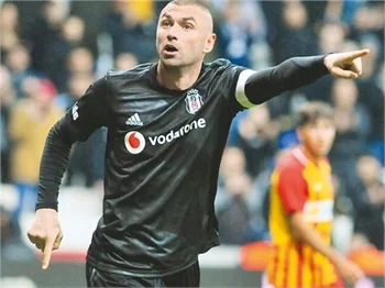 İstediği otomobil Burak Yılmaz'a pahalı gelince...
