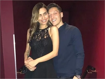 Mesut Özil ve Amine Gülşe'nin mutlu günü!