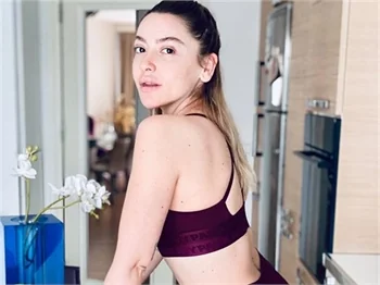 Hadise'nin mutfak pozları olay oldu!