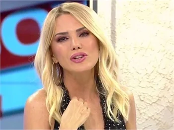 Ece Erken hakkında suç duyurusu!