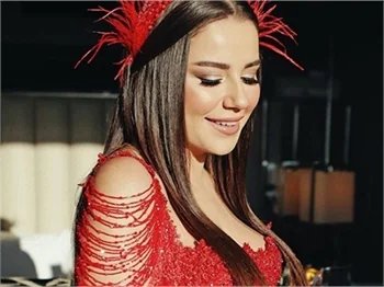 Merve Özbey ifşa etti!
