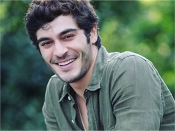 Burak Deniz kaza yaptı! Durumu nasıl?