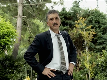 'Yarım Kalan Aşklar'ın 'Nevzat Amir'i...