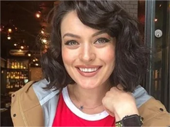 Ezgi Mola'dan evlilik açıklaması!