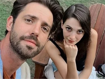 'Bay Yanlış' dizisinden aşk çıktı!