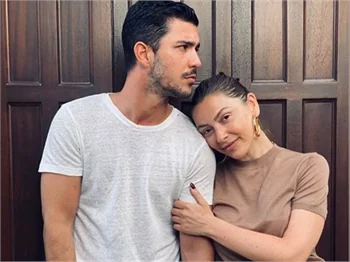 Kaan Yıldırım'la fotoğrafını paylaşan Hadise aşka geldi