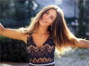 Eliz Sakuçoğlu: "Sigara içerken evi yaktım!"