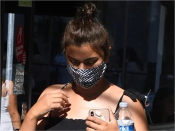 Ebru Şancı, Nişantaşı'nda... "Doğuma 10 gün kalmış, hala geziyor"