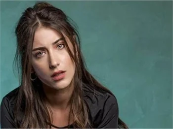 Hazal Kaya'dan o isme destek geldi!