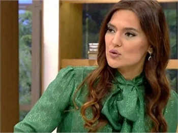 Demet Akalın: "Evi kulüp yapıp işletiyorlar!"