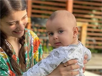 Hazal Kaya'dan annelik açıklaması!