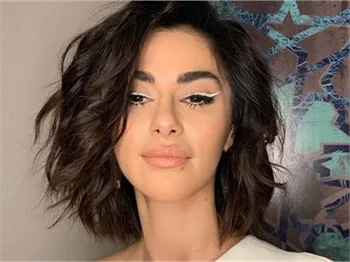 Nesrin Cavadzade: "Çıplak fotoğraflarla sergi bile açabilirim!"