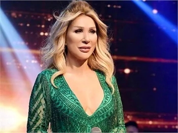 Seda Sayan'dan takipçisine küfür!
