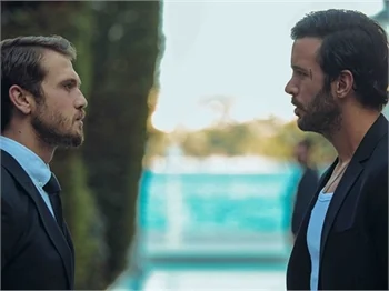 Çukur'da Yamaç ve Arık'ın nefes kesen mücadelesi!