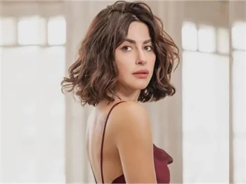 Nesrin Cavadzade'yi küstürdüler!