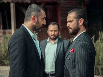 'Çukur' zirvedeki yerini korudu!