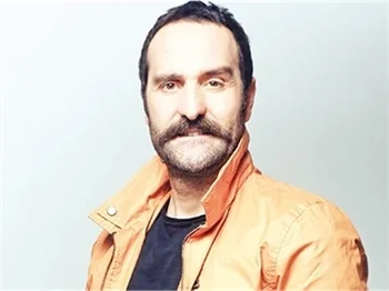 Timur Acar sete çıktı!