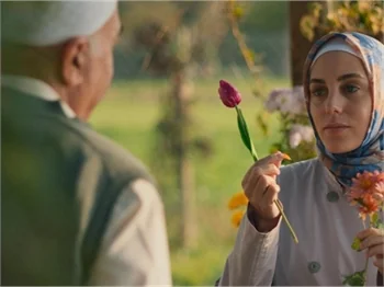 Netflix'in yeni Türk dizisi Bir Başkadır'ın fragmanı ve yayın tarihi paylaşıldı