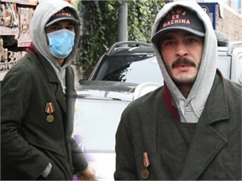 Burak Deniz maskesiz görüntülenince...