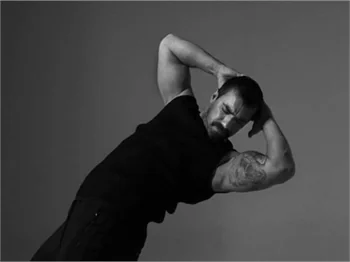 İbrahim Çelikkol'un pozları olay oldu: “Bel fıtığı kaderindir”