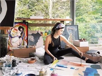 Hande Erçel yine taşınıyor!