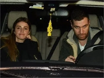 Ezgi Eyüboğlu ve sevgilisi Oğulcan Engin birlikte eve çıktı!