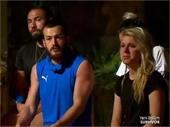 Survivor'da diskalifiye şoku! Gözyaşlarını tutamadılar...