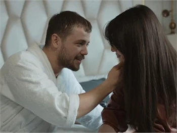 'Arıza'da romantik sahne!