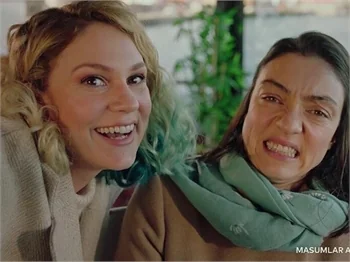 Merve Dizdar ve Farah Zeynep Abdullah’ın eğlenceli anları..