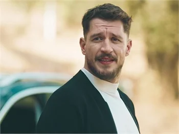 Uraz Kaygılaroğlu da 'Sefirin Kızı'na veda ediyor!