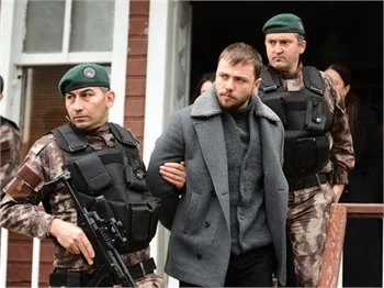 A.Rıza, Fuat Ersoylu'yu vurdu! İzleyenler şoke oldu!