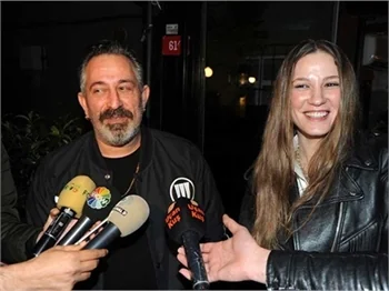 Cem Yılmaz: Serenay’la küsmedik ki barışalım