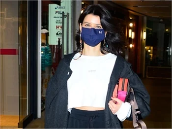 Beren Saat'in alışveriş stili!