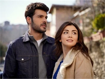 'Sol Yanım'da Serra, Selim'in kalbini kazandı!