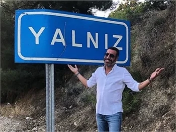 Hakan Altun'dan 'Sevgililer Günü' paylaşımı