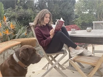 "Camdaki Kız"ın başrolü Burcu Biricik oldu!