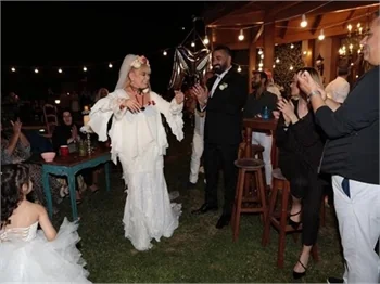 Zerrin Özer her şeyi anlattı: Abim dediğim insanın tecavüzüne uğradım