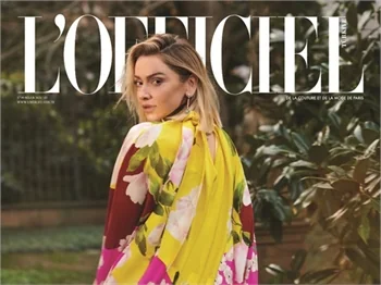 Hadise'den makyajsız ve rötuşsuz pozlar