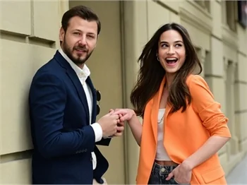 Ödüllü oyuncu, Kazara Aşk'ta!