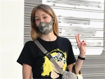 Bade İşçil'den 'tuzu kuru' isyanı: "Şampanyalarla yıkanıyoruz!"