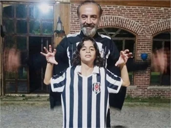 Beşiktaşlı ünlü isimlerin şampiyonluk sevinci