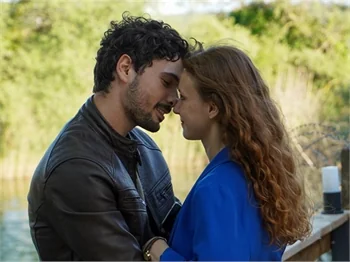 Menajerimi Ara'da Dicle ve Barış'tan romantik kaçamak!