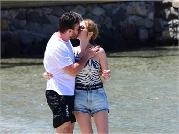 Mustafa Ceceli ile Selin İmer'in romantik tatili!