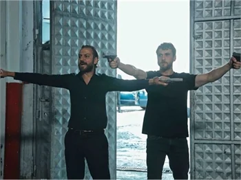 Çukur'da büyük finale doğru giderken savaş alevleniyor!